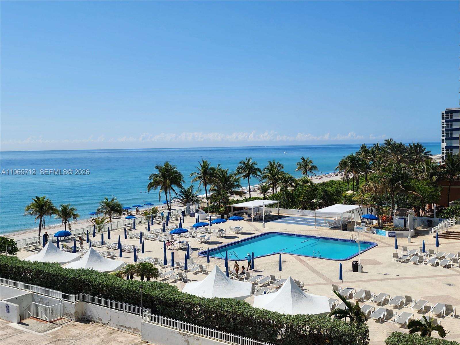 Parker Plaza at 2030 Ocean Dr, Hallandale Beach, FL 33009 - For Rent photo 37