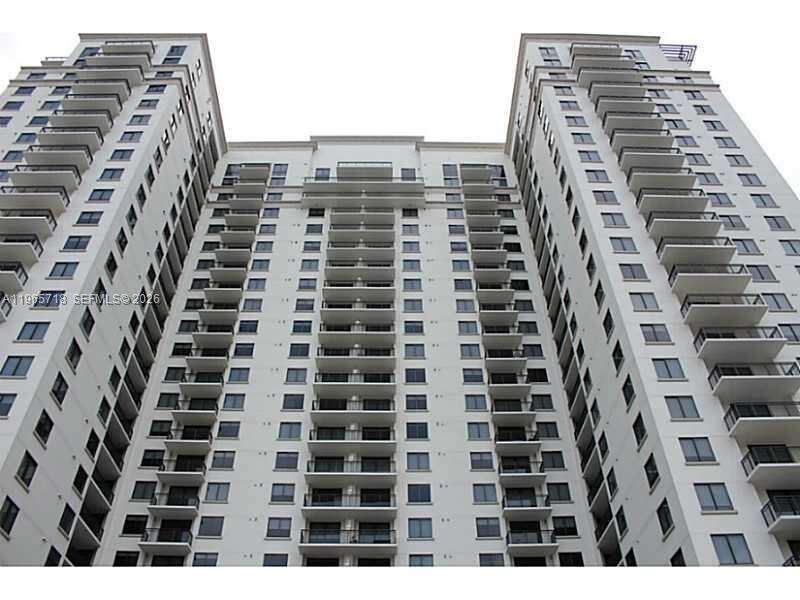 Nine At Mary Brickell Village at 999 1 Ave, Miami, FL 33130 - For Rent photo 31