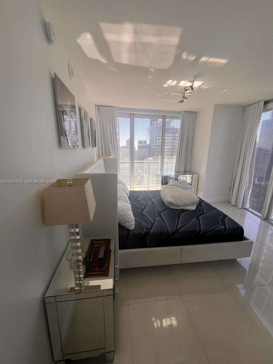 Icon Brickell 1 at 475 Brickell Ave, Miami, FL 33131 - For Rent photo 21