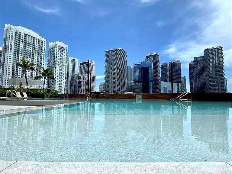Wind By Neo at 350 Miami Ave, Miami, FL 33130 - For Rent photo 1