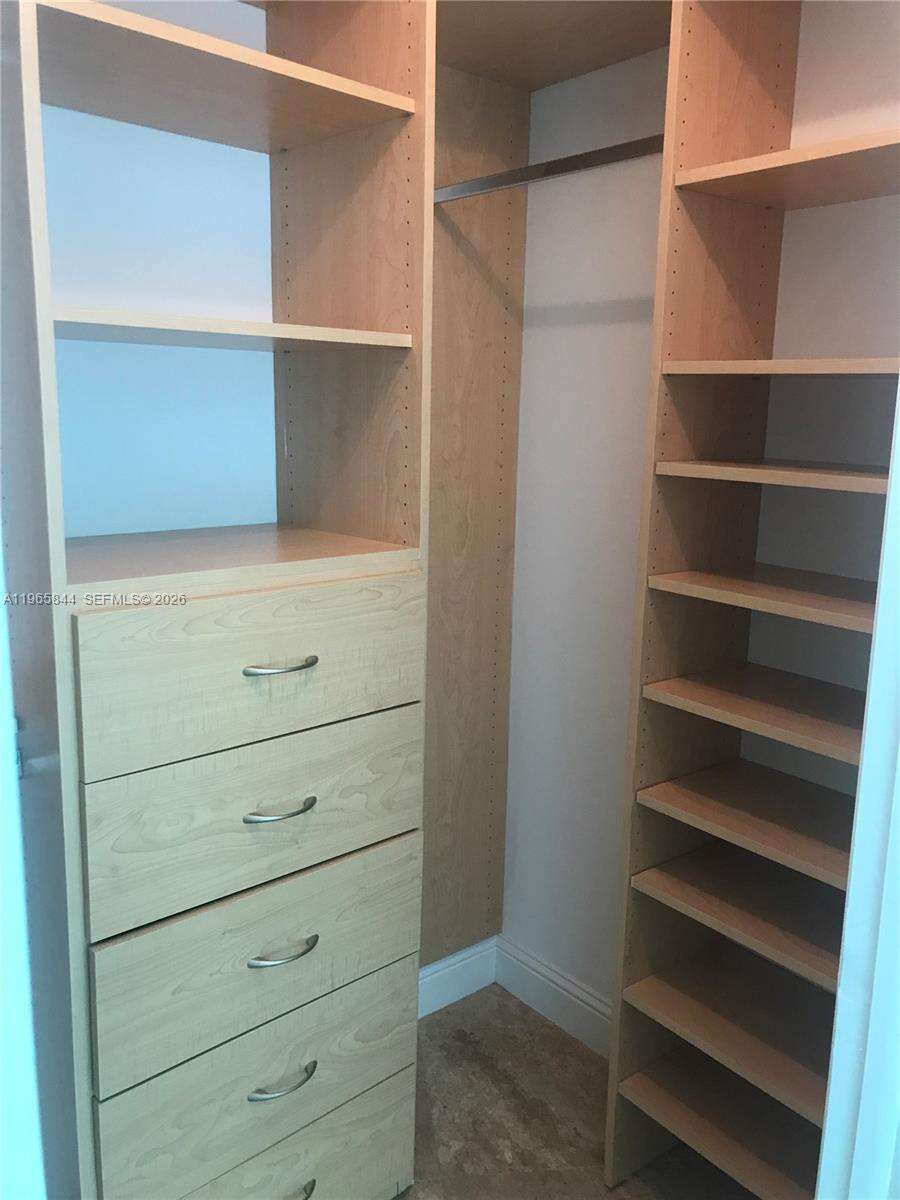 Wind By Neo at 350 Miami Ave, Miami, FL 33130 - For Rent photo 12