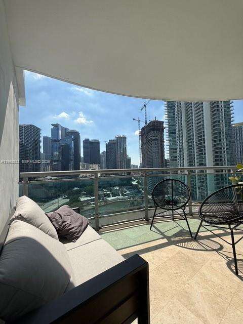 Wind By Neo at 350 Miami Ave, Miami, FL 33130 - For Rent photo 20