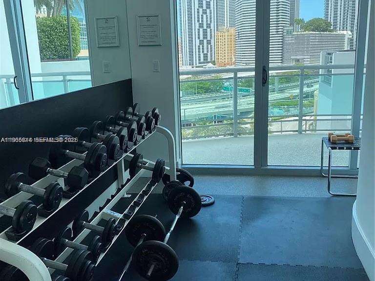 Wind By Neo at 350 Miami Ave, Miami, FL 33130 - For Rent photo 23