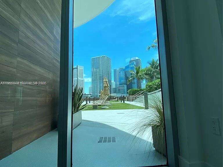 Wind By Neo at 350 Miami Ave, Miami, FL 33130 - For Rent photo 25