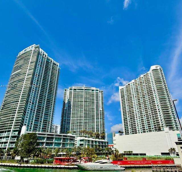 Wind By Neo at 350 Miami Ave, Miami, FL 33130 - For Rent photo 32