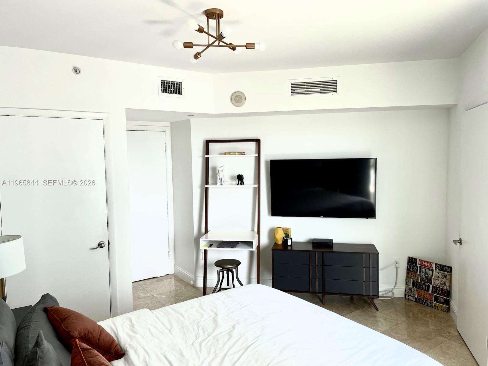 Wind By Neo at 350 Miami Ave, Miami, FL 33130 - For Rent photo 10