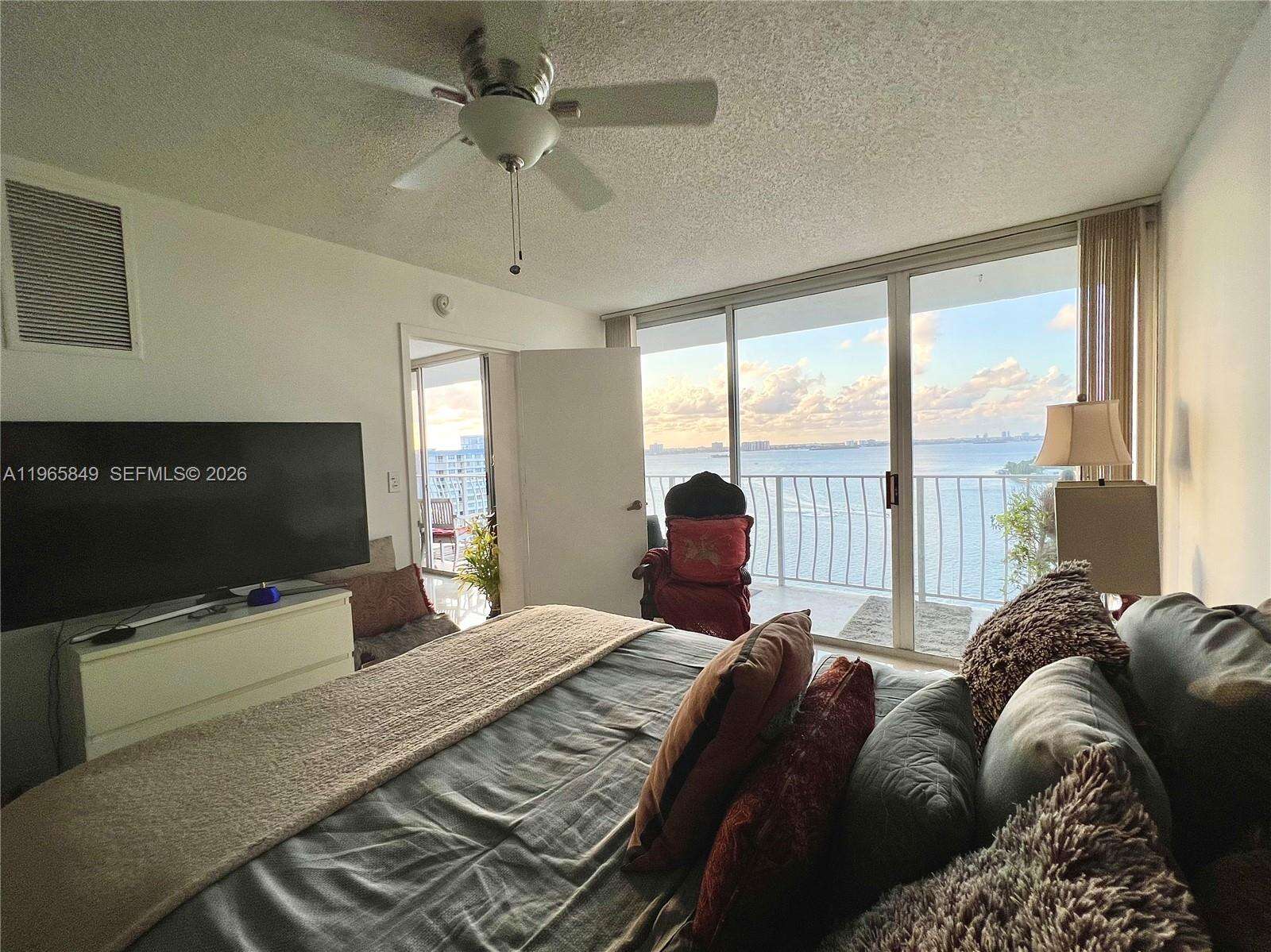 Grandview Palace at 7601 Treasure Dr, North Bay Village, FL 33141 - For Rent photo 16