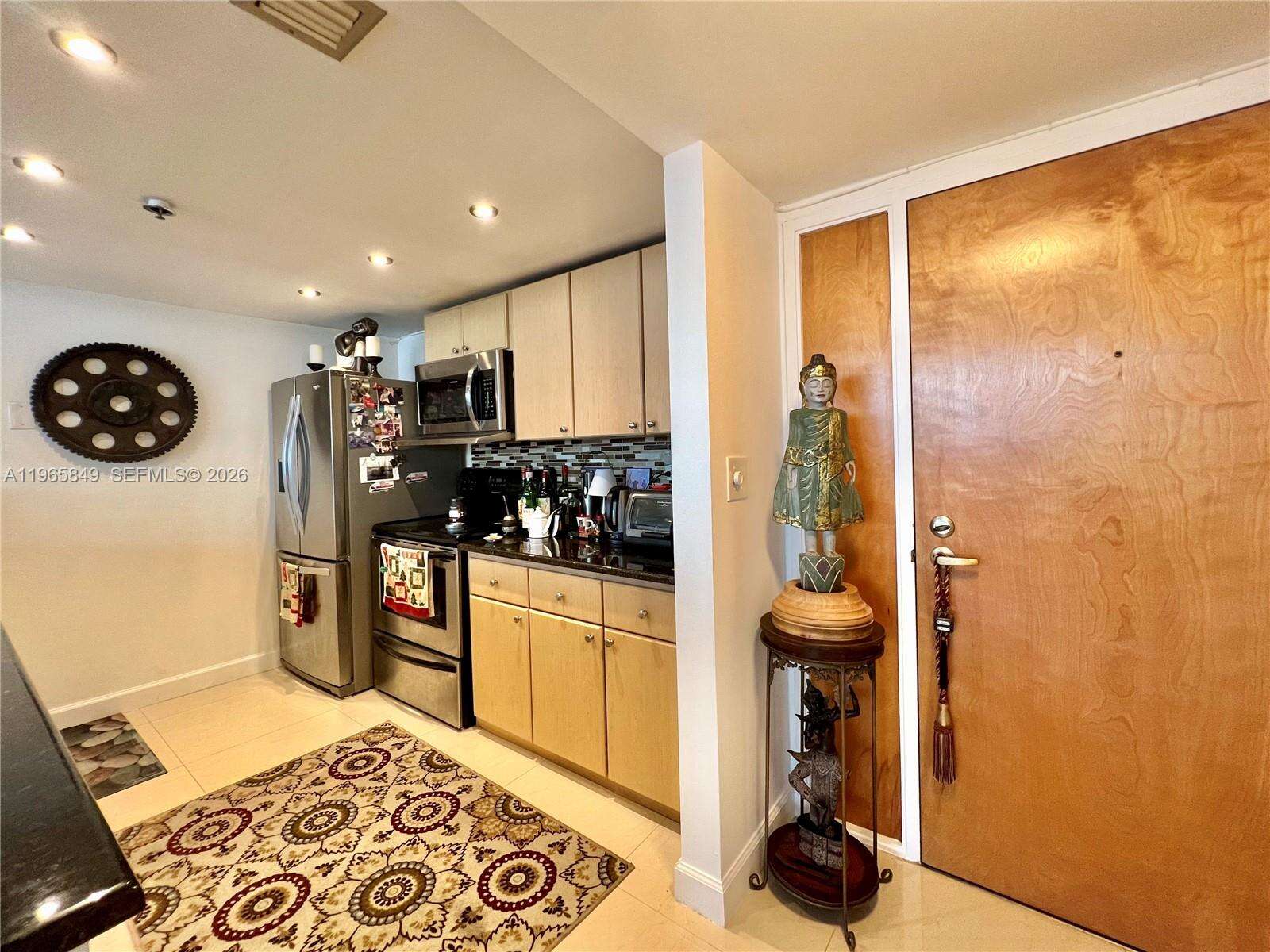 Grandview Palace at 7601 Treasure Dr, North Bay Village, FL 33141 - For Rent photo 5