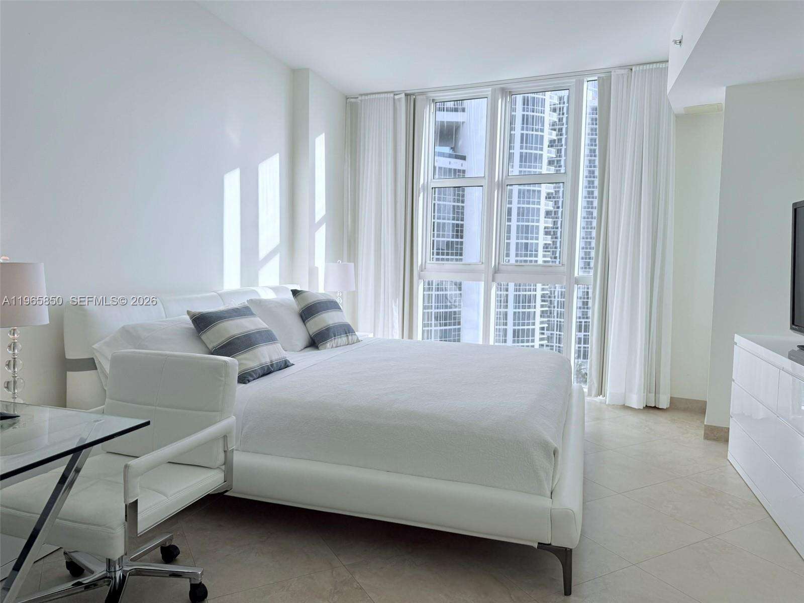 Trump Royale at 18201 Collins Ave, Sunny Isles Beach, FL 33160 - For Rent photo 28