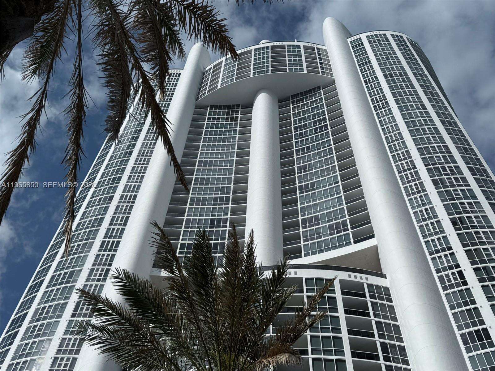 Trump Royale at 18201 Collins Ave, Sunny Isles Beach, FL 33160 - For Rent photo 50