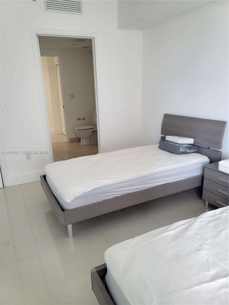 Icon Brickell 1 at 475 Brickell Ave, Miami, FL 33131 - For Rent photo 11