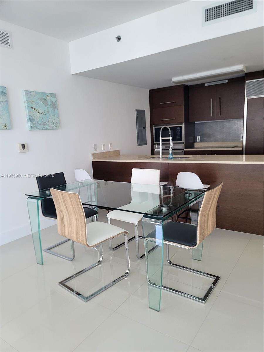 Icon Brickell 1 at 475 Brickell Ave, Miami, FL 33131 - For Rent photo 17