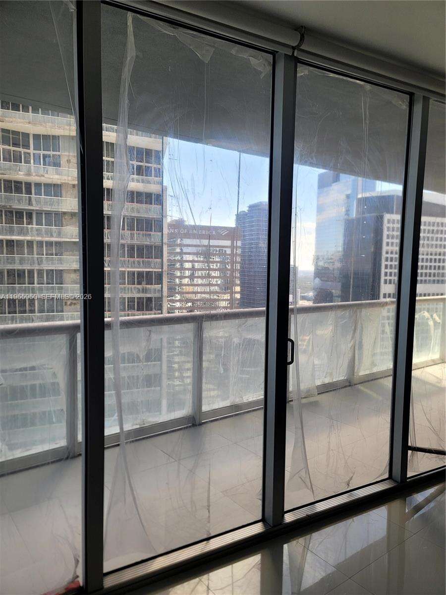Icon Brickell 1 at 475 Brickell Ave, Miami, FL 33131 - For Rent photo 18