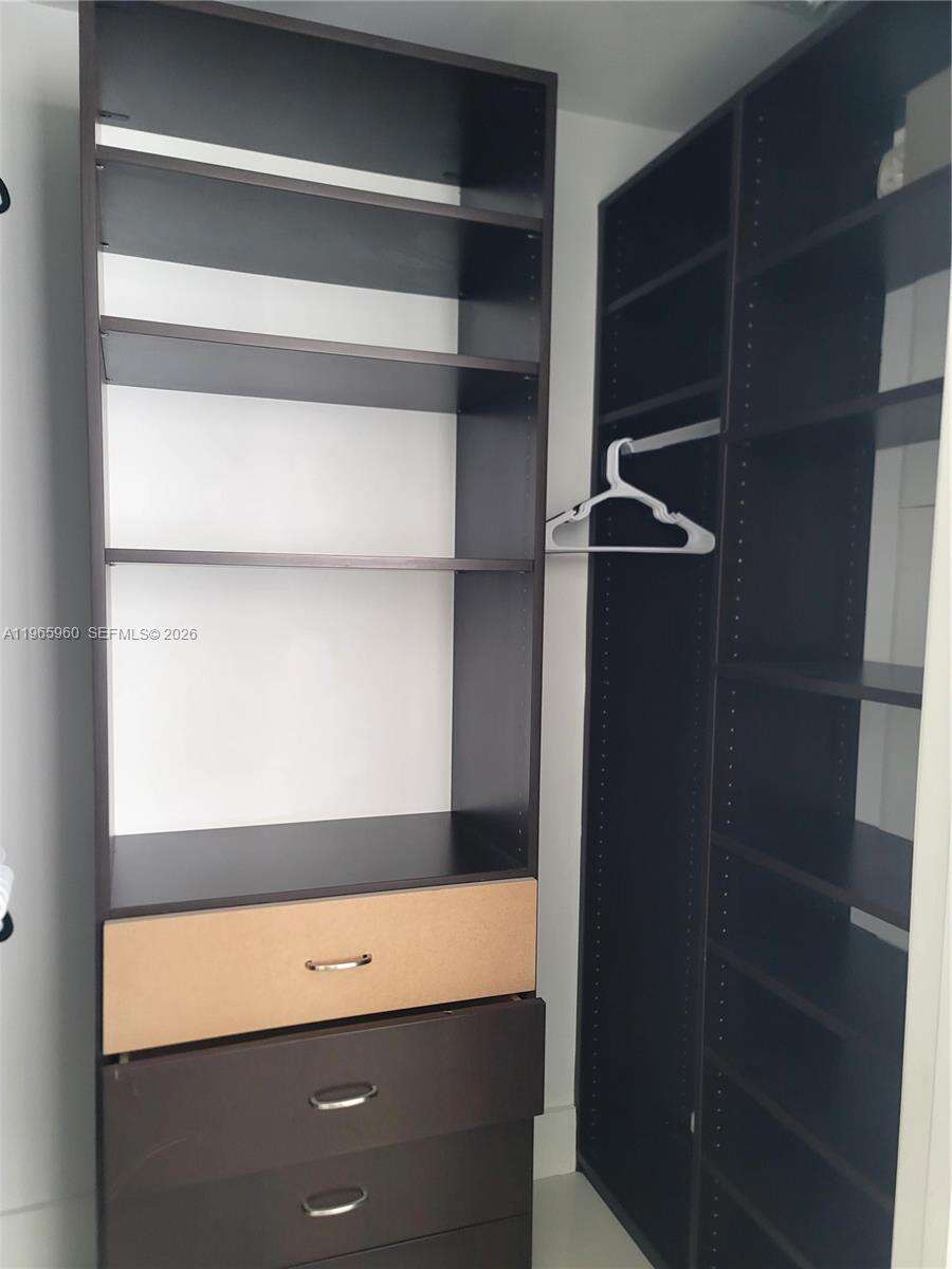 Icon Brickell 1 at 475 Brickell Ave, Miami, FL 33131 - For Rent photo 21