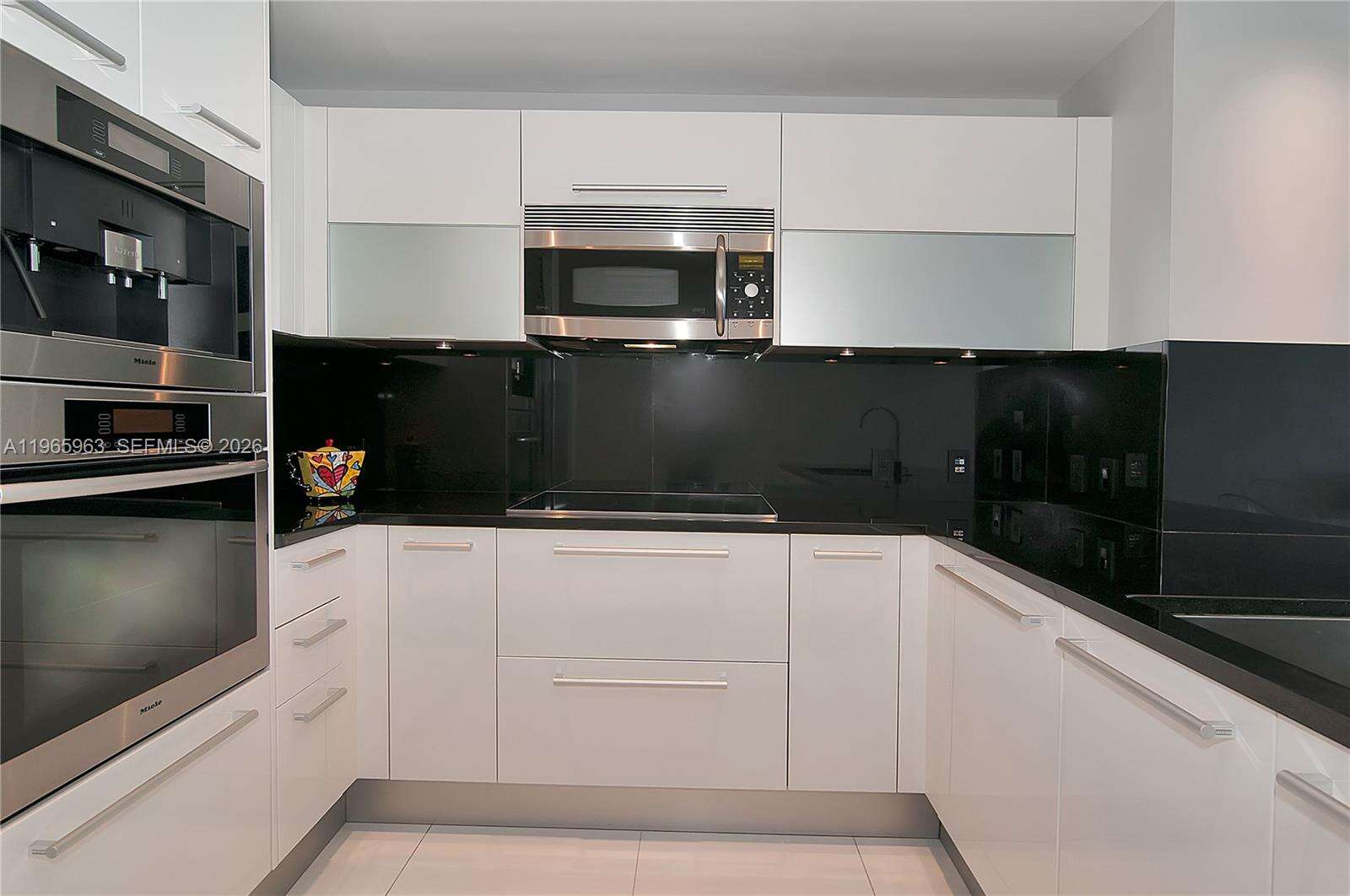 Jade Ocean at 17121 Collins Ave, Sunny Isles Beach, FL 33160 - For Rent photo 18