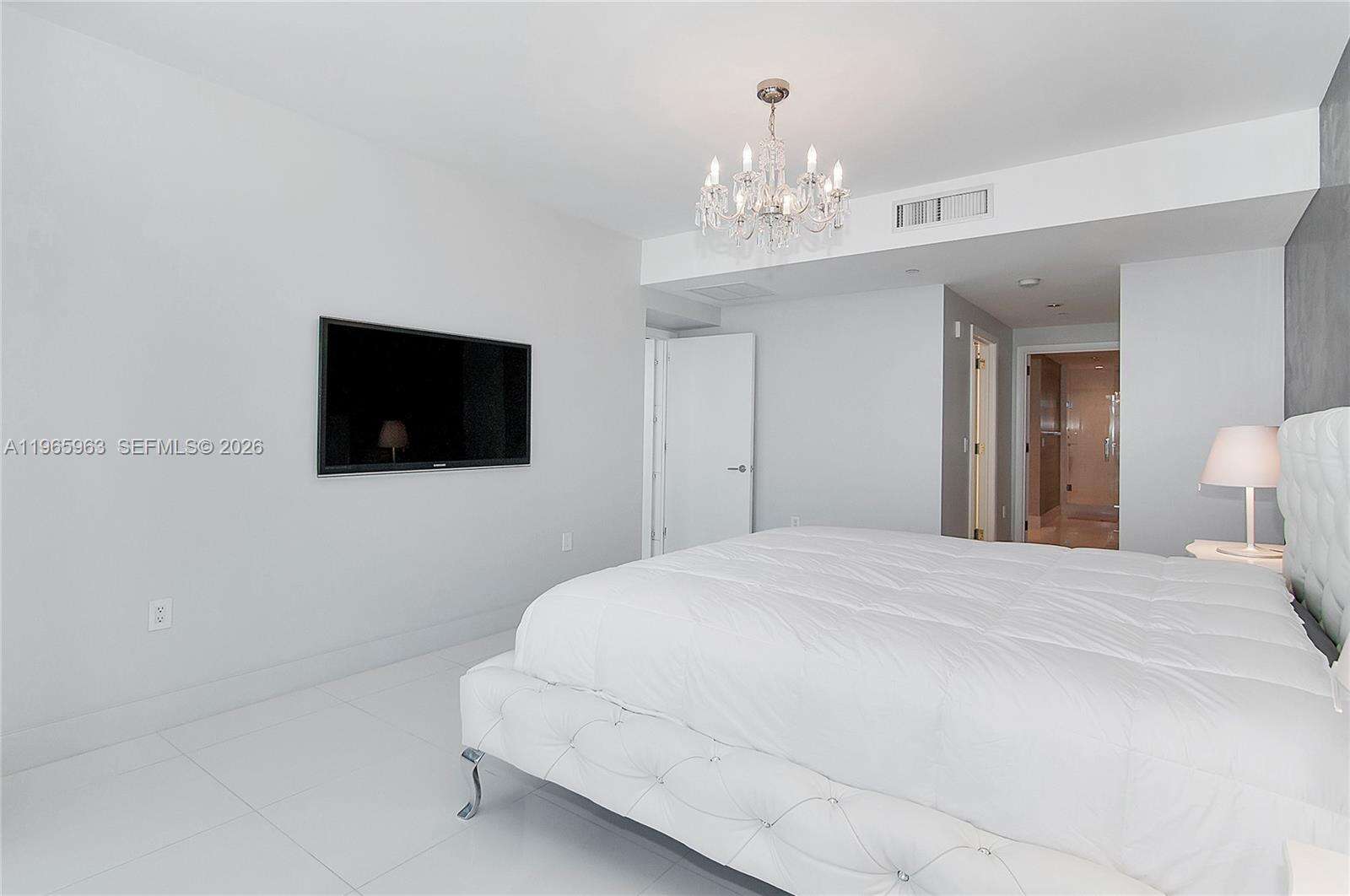 Jade Ocean at 17121 Collins Ave, Sunny Isles Beach, FL 33160 - For Rent photo 23