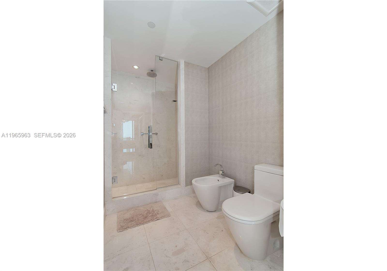 Jade Ocean at 17121 Collins Ave, Sunny Isles Beach, FL 33160 - For Rent photo 29