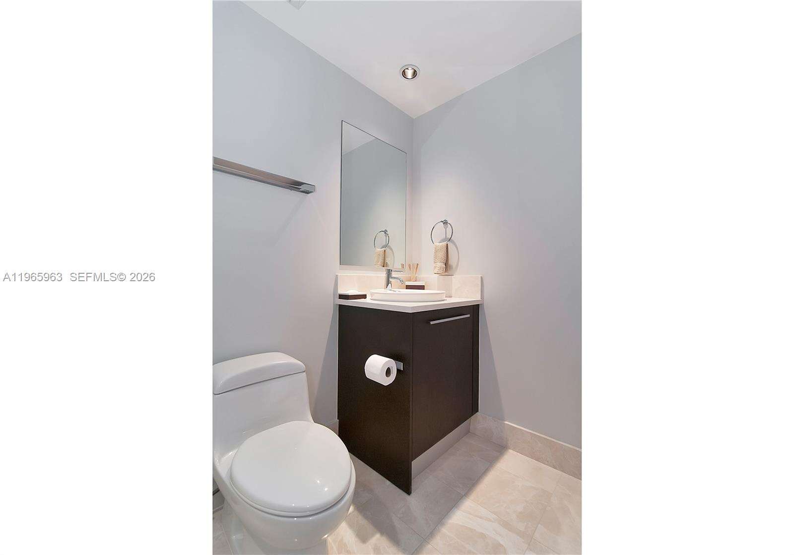 Jade Ocean at 17121 Collins Ave, Sunny Isles Beach, FL 33160 - For Rent photo 35