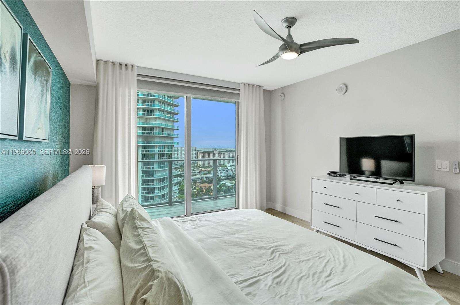Parque Towers at 300 Sunny Isles Blvd, Sunny Isles Beach, FL 33160 - For Rent photo 21