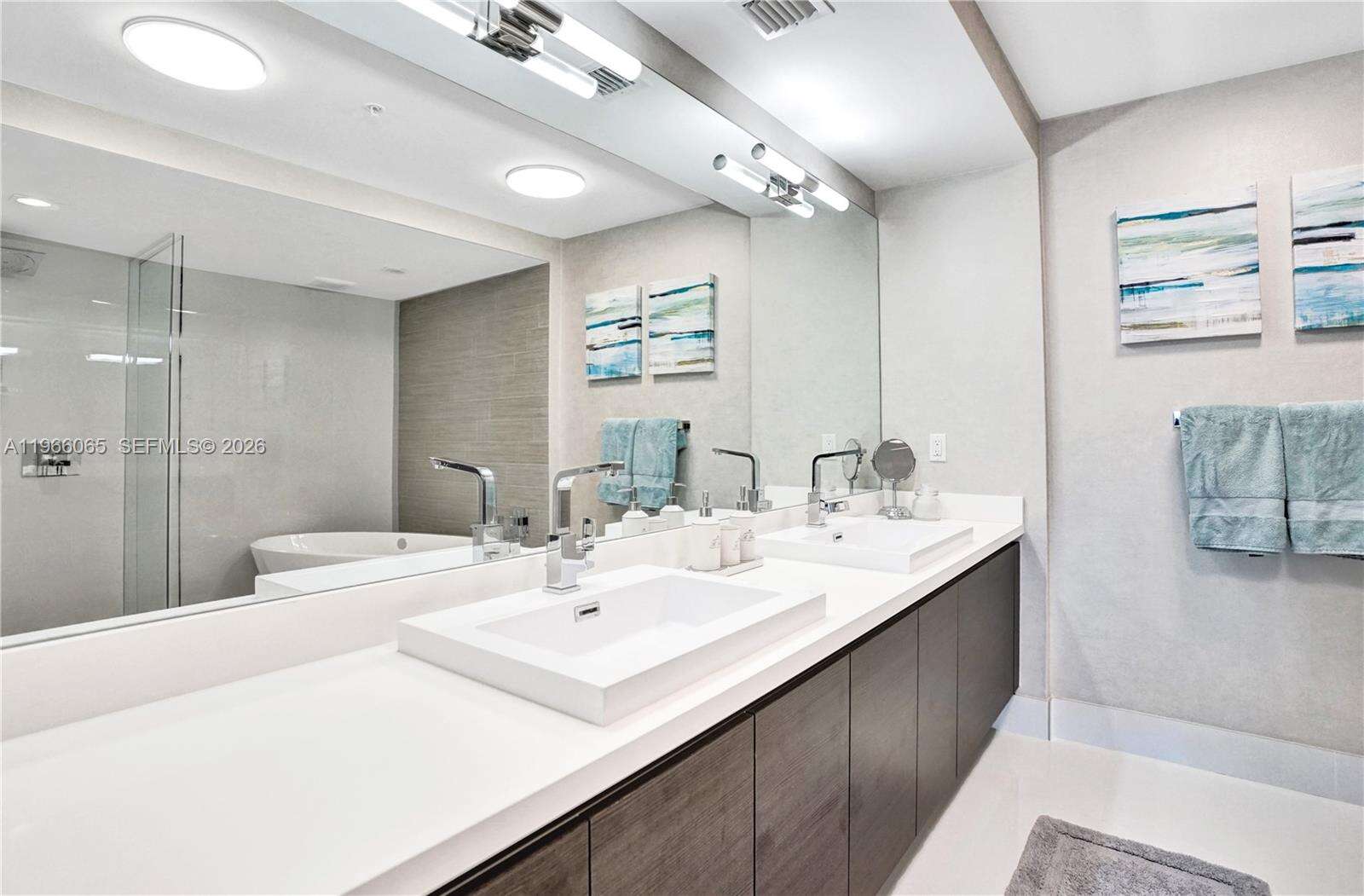 Parque Towers at 300 Sunny Isles Blvd, Sunny Isles Beach, FL 33160 - For Rent photo 27