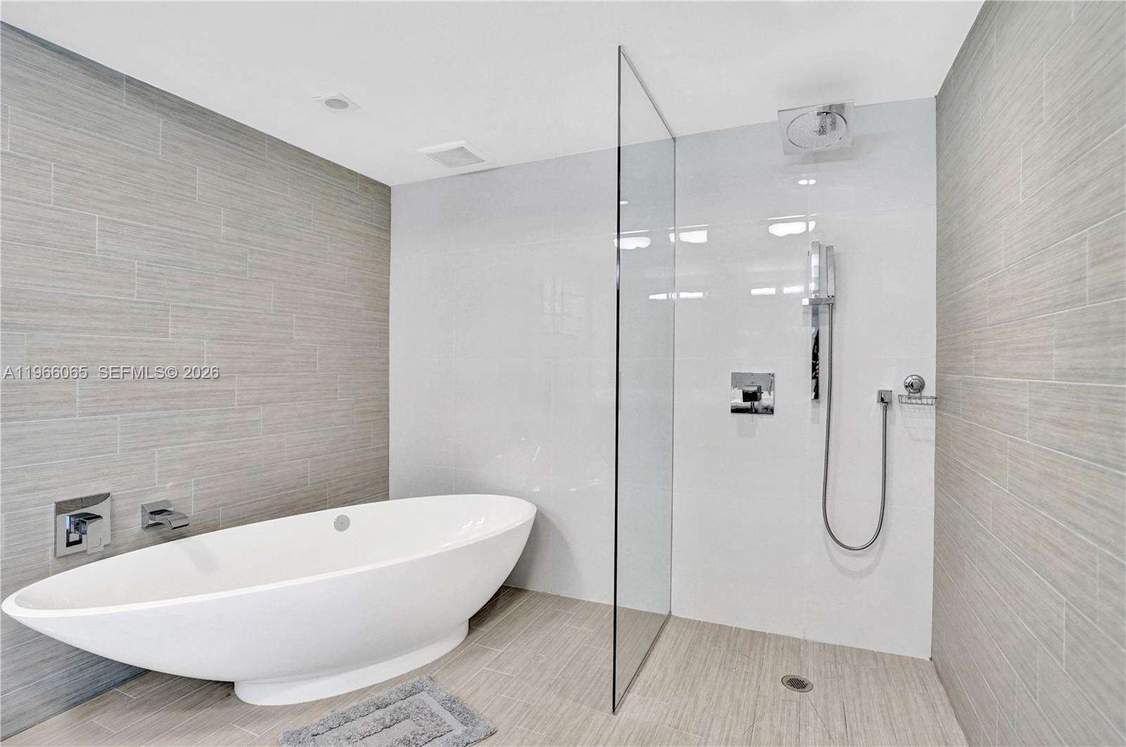 Parque Towers at 300 Sunny Isles Blvd, Sunny Isles Beach, FL 33160 - For Rent photo 28