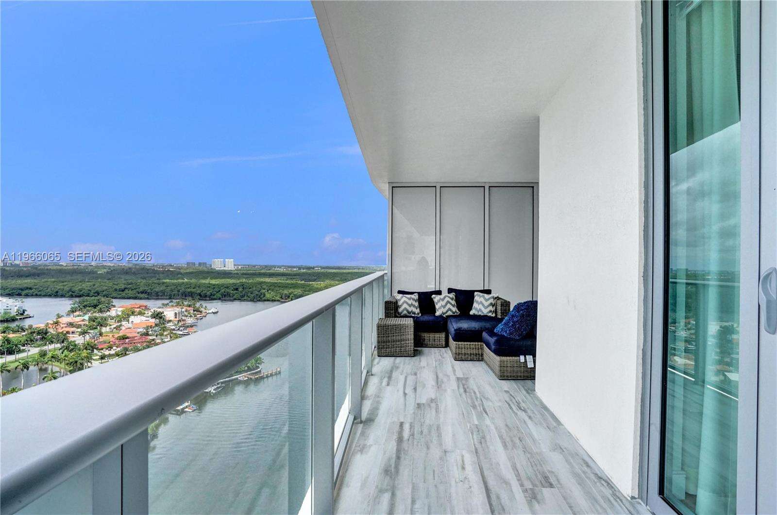 Parque Towers at 300 Sunny Isles Blvd, Sunny Isles Beach, FL 33160 - For Rent photo 38