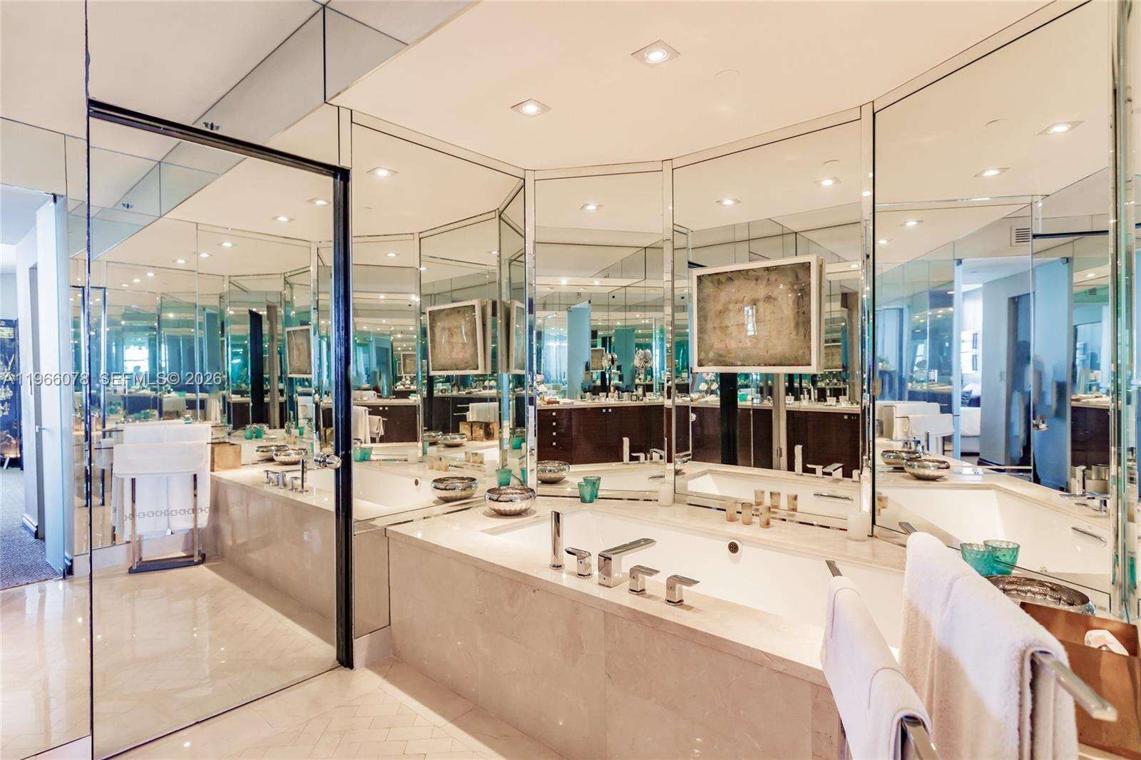 Portofino Tower at 300 Pointe Dr, Miami Beach, FL 33139 - For Rent photo 27