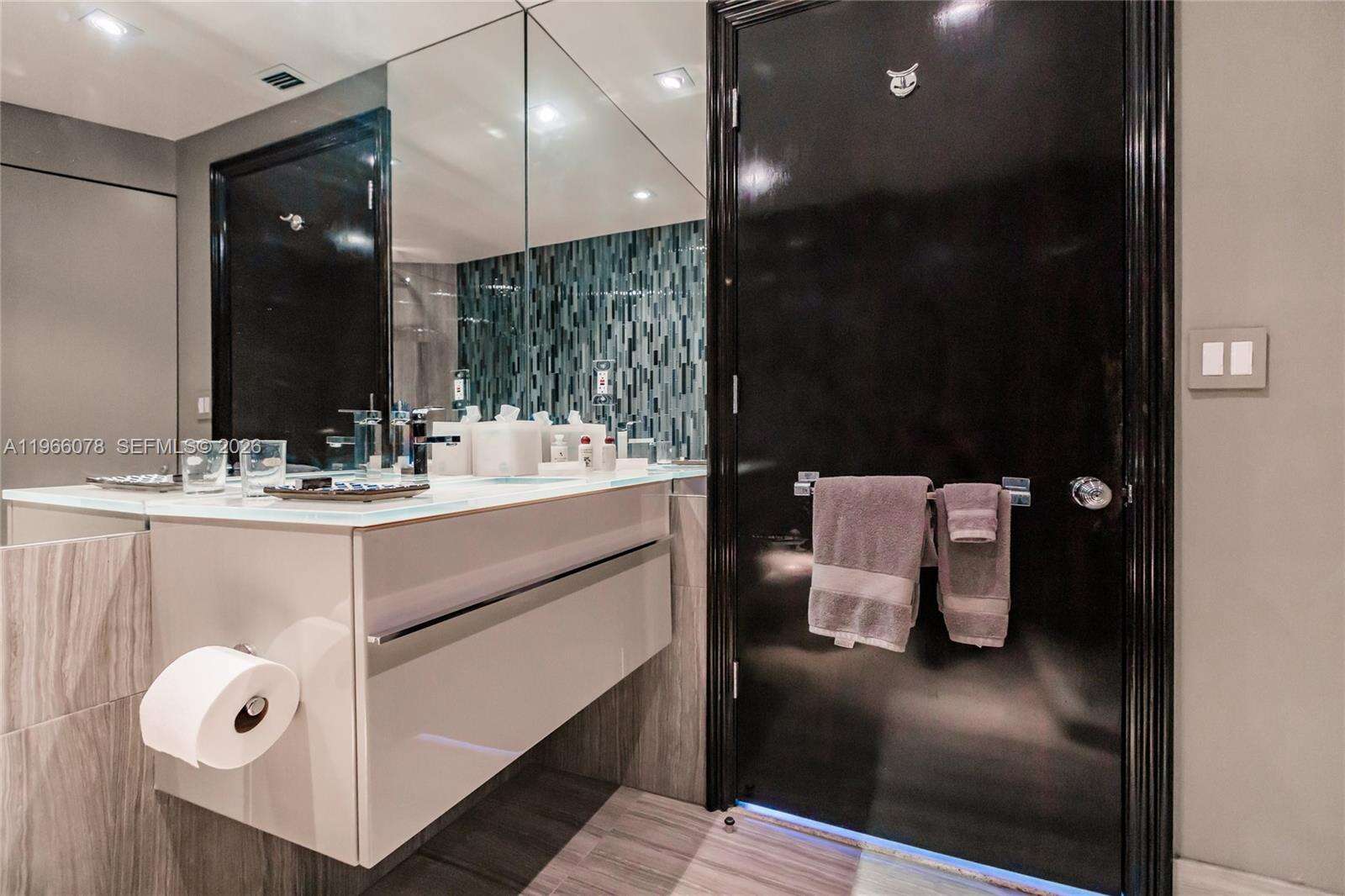 Portofino Tower at 300 Pointe Dr, Miami Beach, FL 33139 - For Rent photo 36