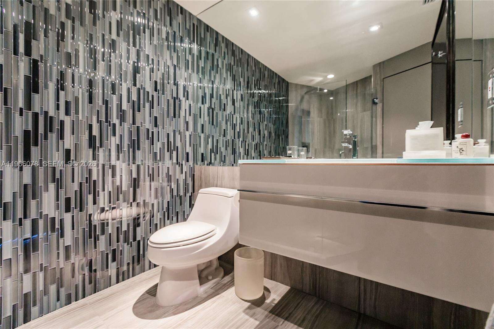 Portofino Tower at 300 Pointe Dr, Miami Beach, FL 33139 - For Rent photo 37