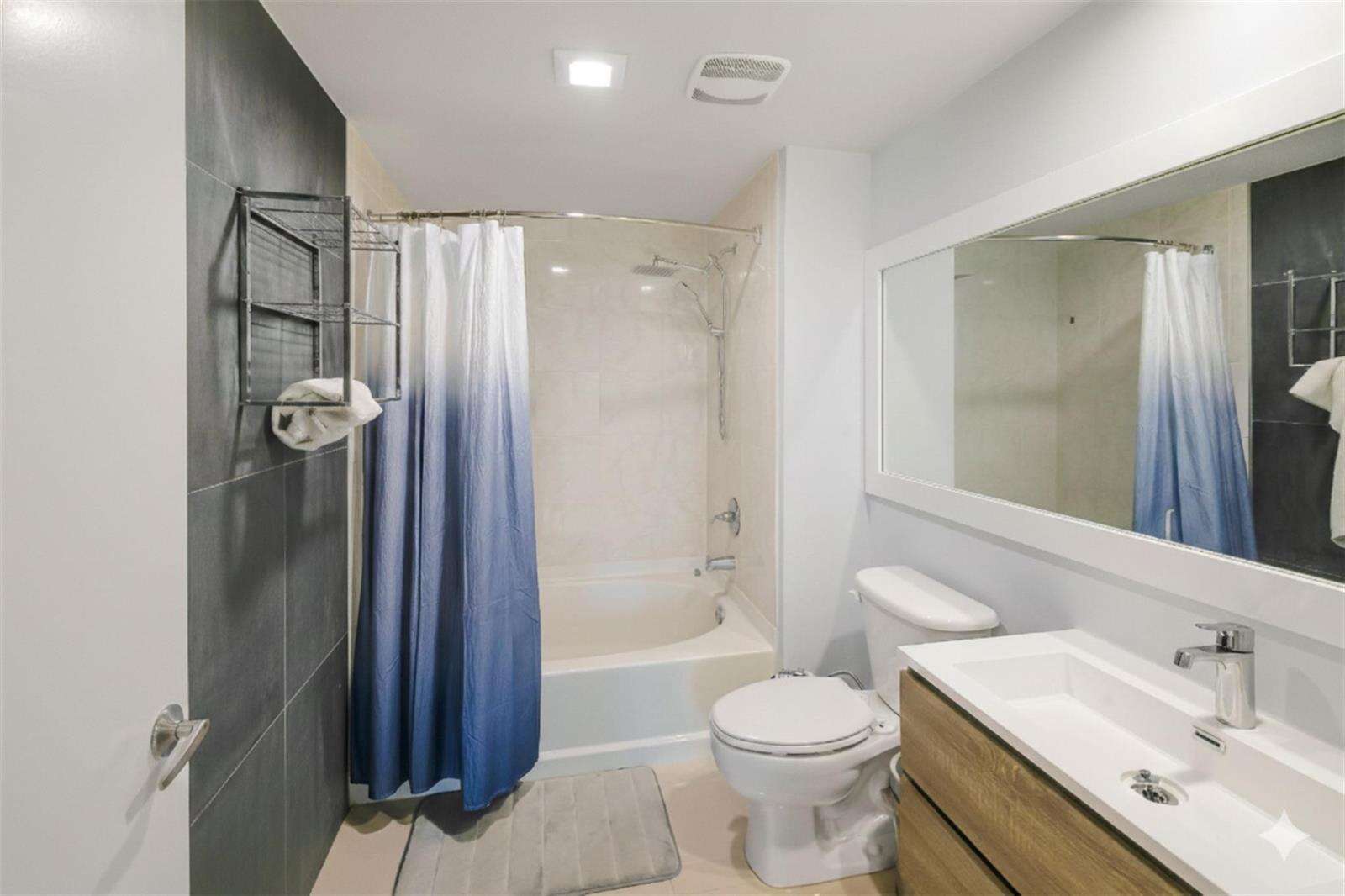 Venture at 18800 29, Aventura, FL 33180 - For Rent photo 16