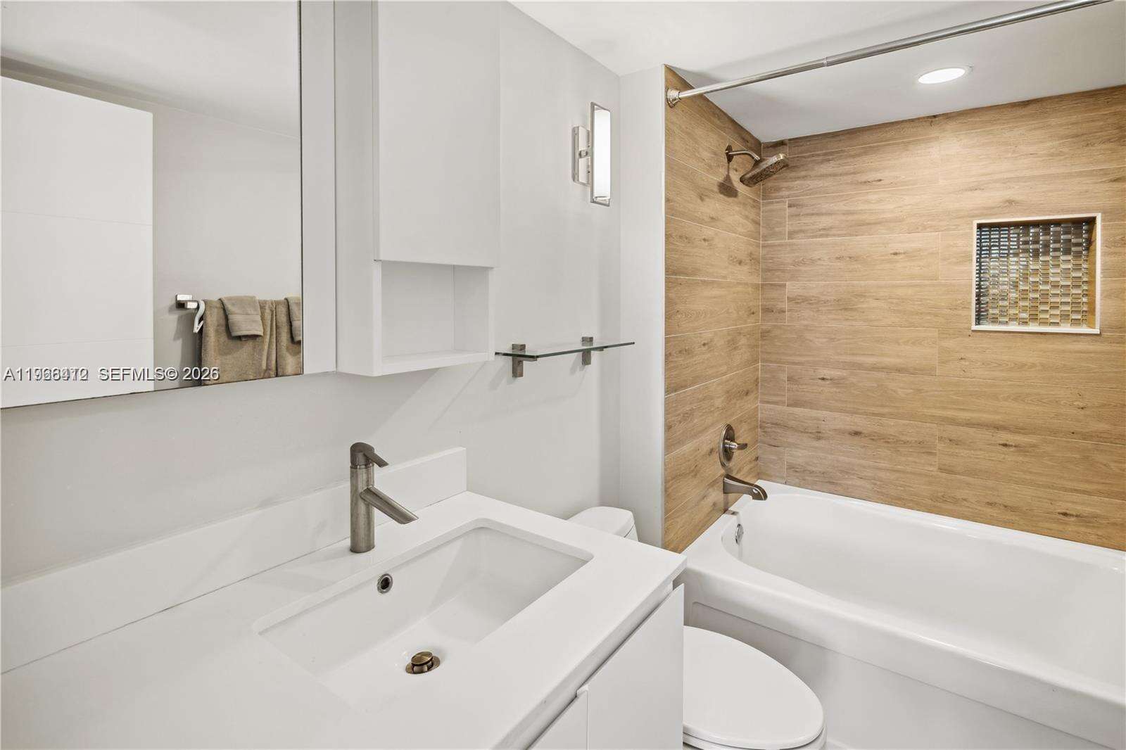 Yacht Club At Portofino at 90 Alton Rd, Miami Beach, FL 33139 - For Rent photo 10
