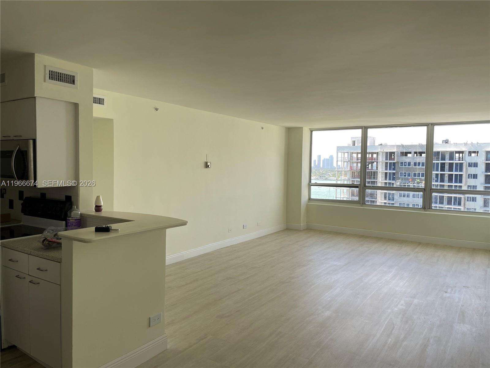 Flamingo South Beach at 1500 Bay Rd, Miami Beach, FL 33139 - For Rent photo 15