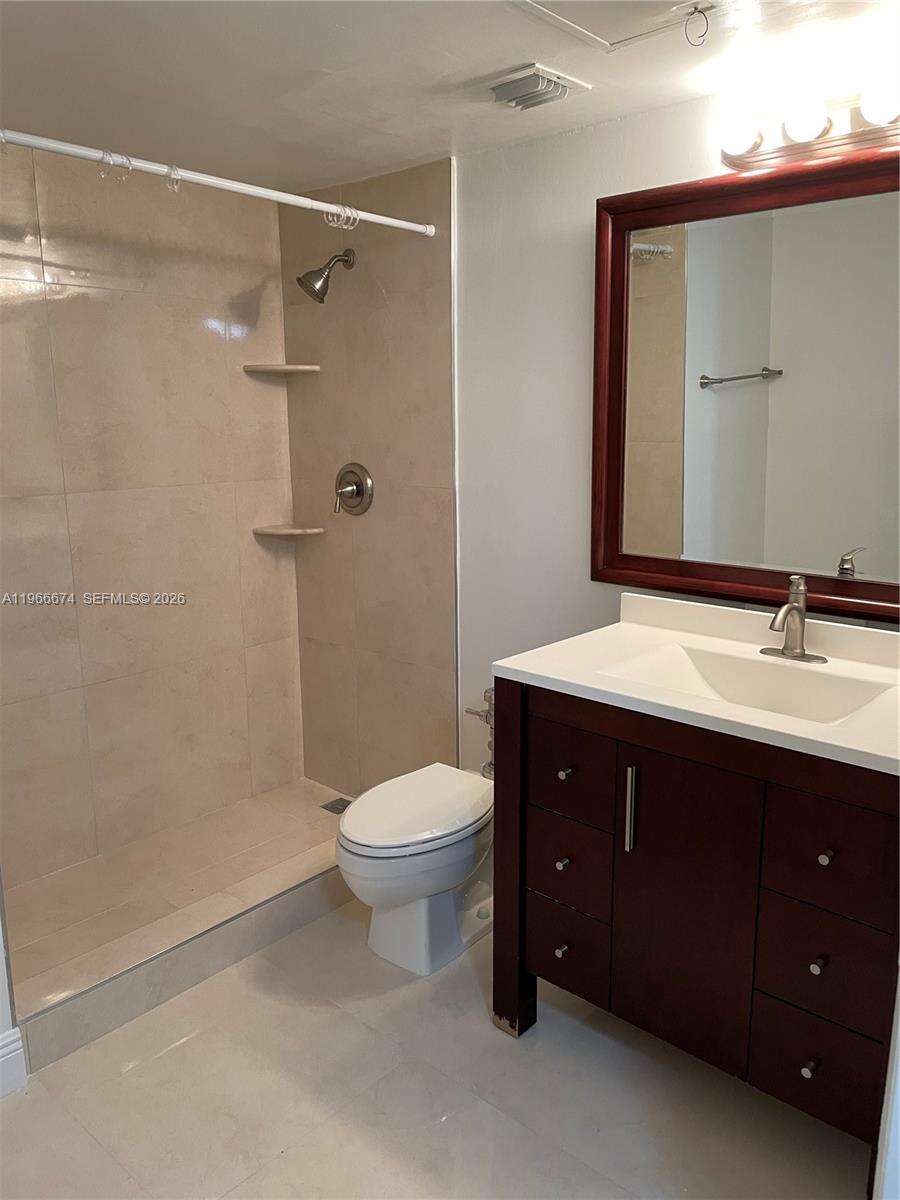 Flamingo South Beach at 1500 Bay Rd, Miami Beach, FL 33139 - For Rent photo 18