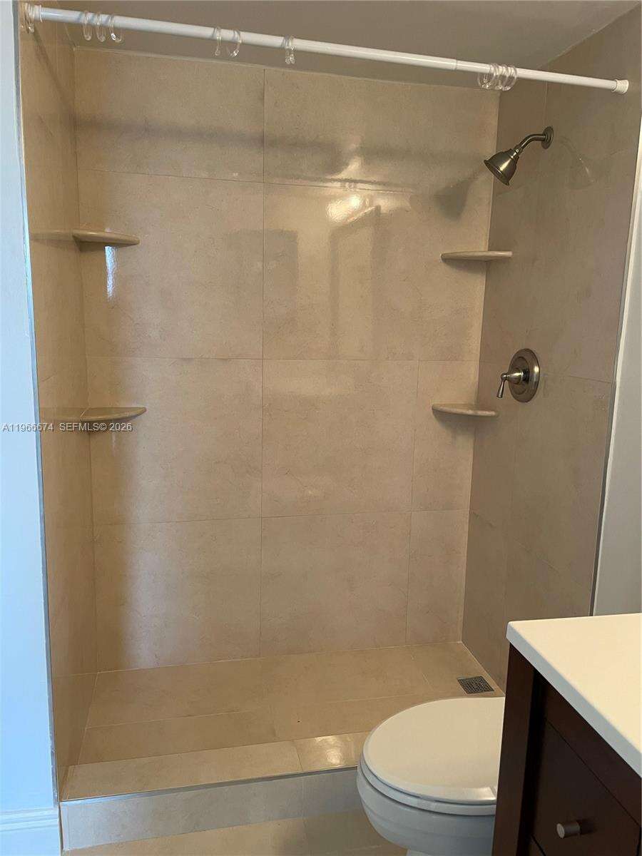 Flamingo South Beach at 1500 Bay Rd, Miami Beach, FL 33139 - For Rent photo 5
