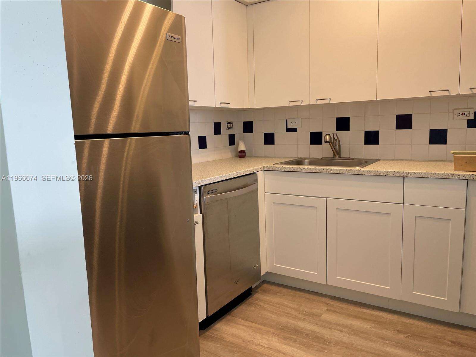 Flamingo South Beach at 1500 Bay Rd, Miami Beach, FL 33139 - For Rent photo 7