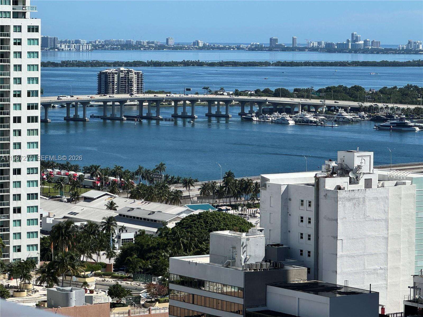Centro at Miami, FL 33131 - For Rent photo 3