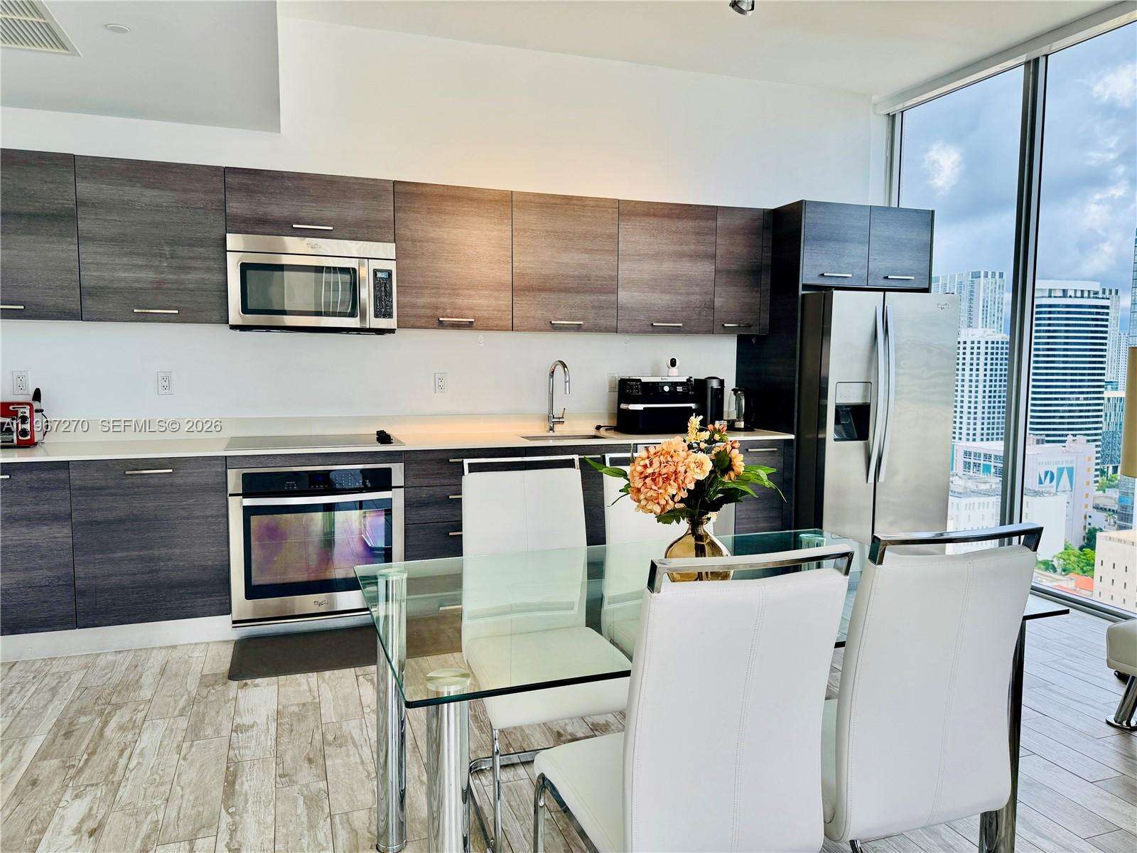 Centro at Miami, FL 33131 - For Rent photo 6