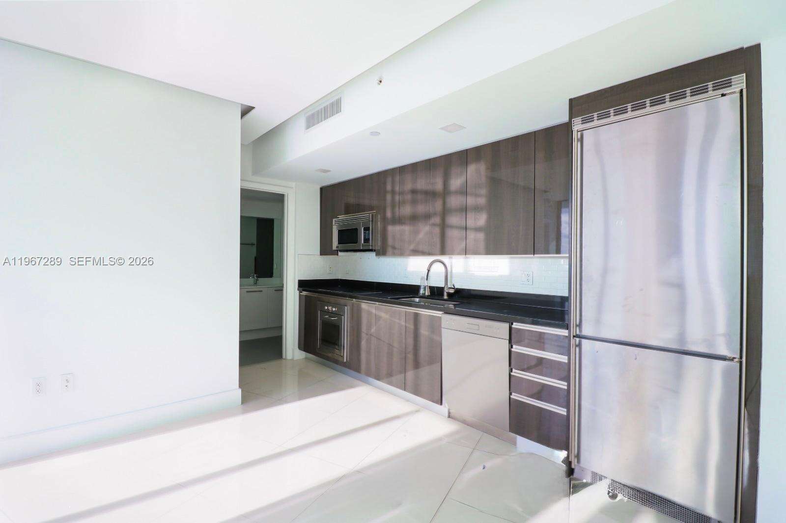 Mint at 92 3 St, Miami, FL 33130 - For Rent photo 12
