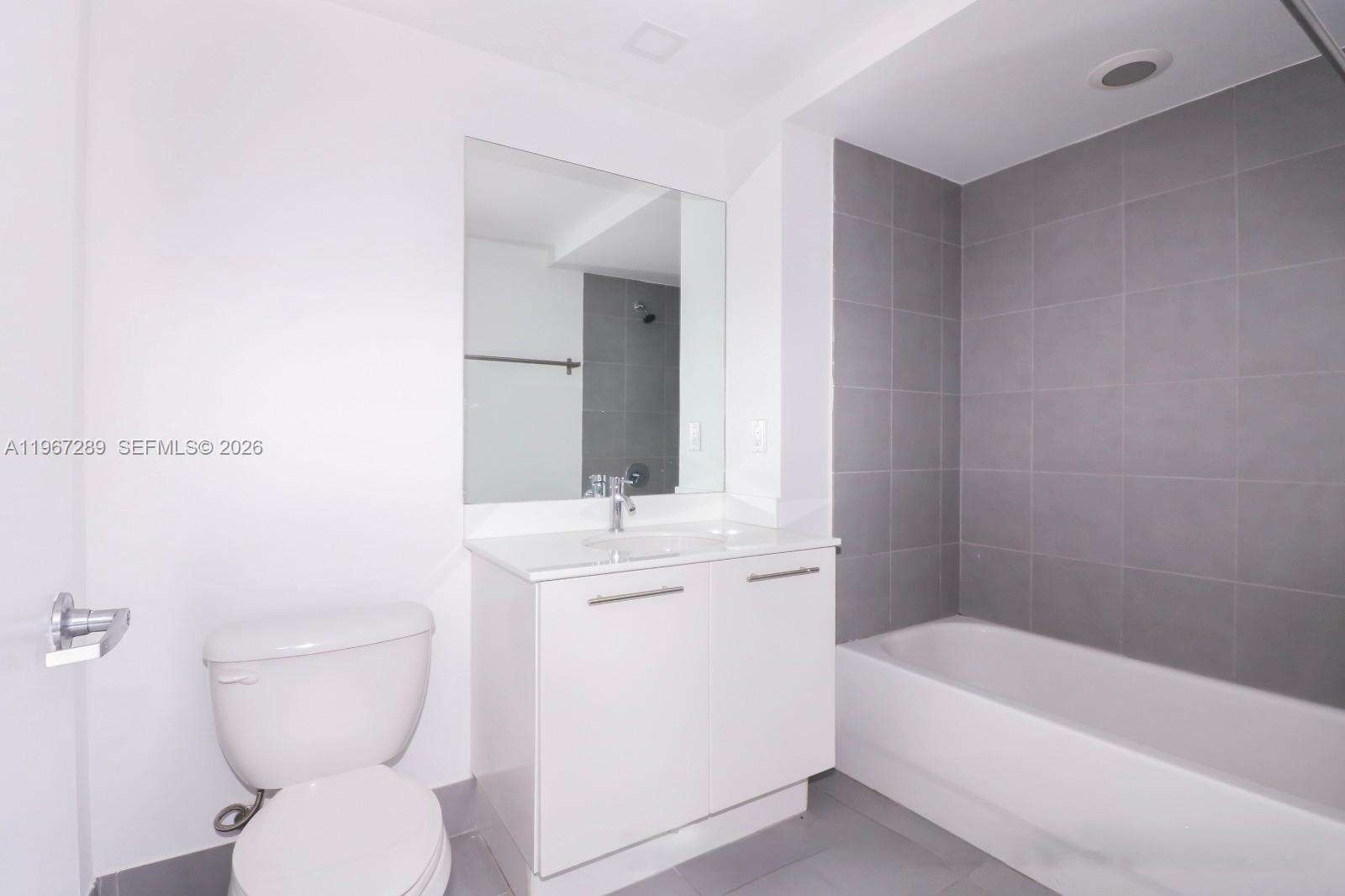 Mint at 92 3 St, Miami, FL 33130 - For Rent photo 6