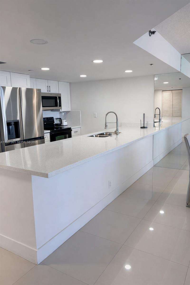 The Grand at 1717 Bayshore Dr, Miami, FL 33132 - For Rent photo 3