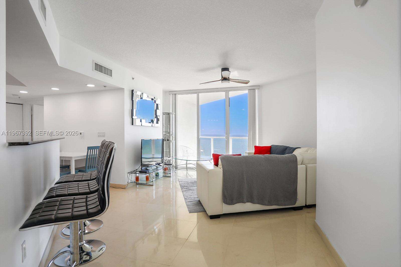 La Perla at 16699 Collins Ave, Sunny Isles Beach, FL 33160 - For Rent photo 13