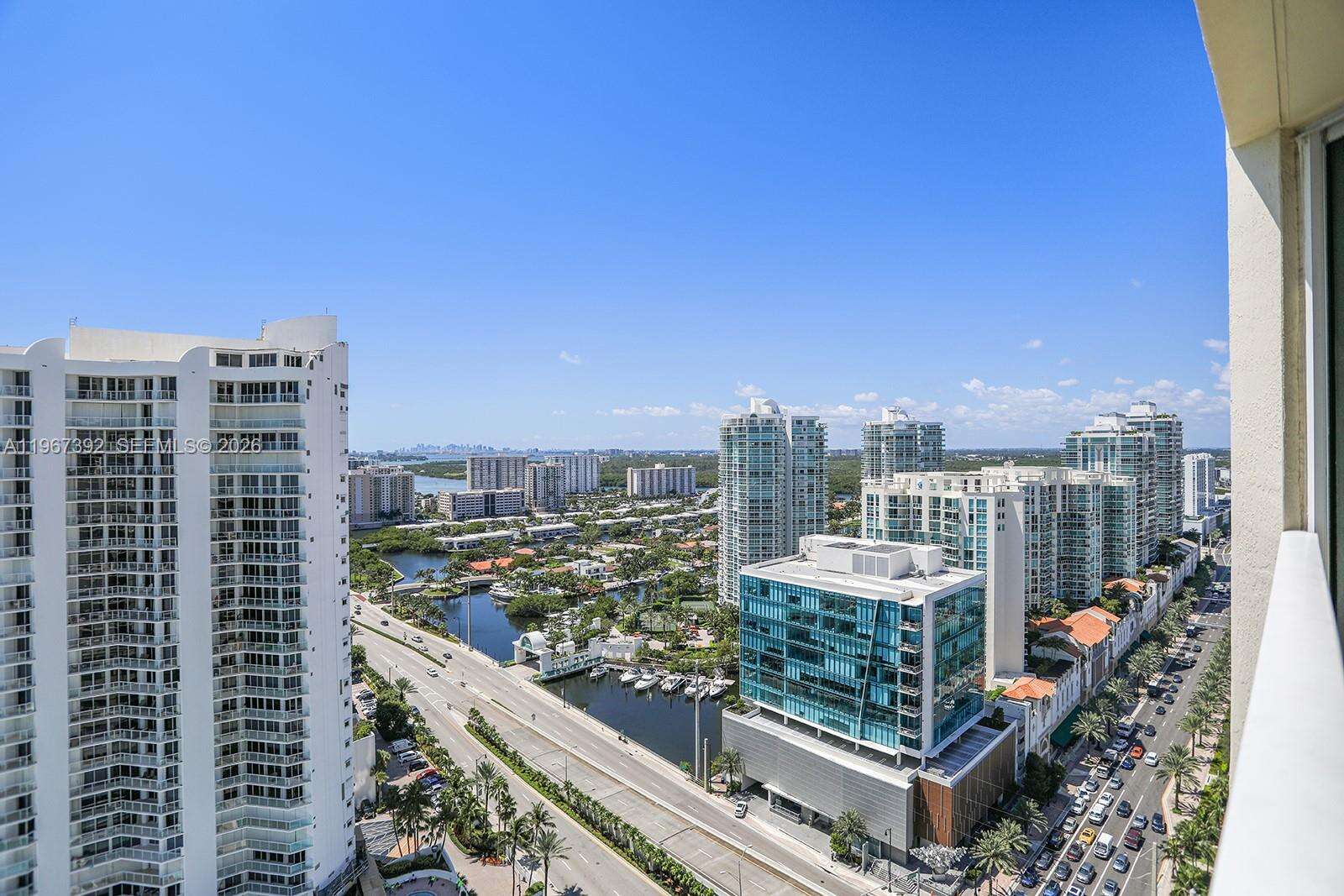 La Perla at 16699 Collins Ave, Sunny Isles Beach, FL 33160 - For Rent photo 19