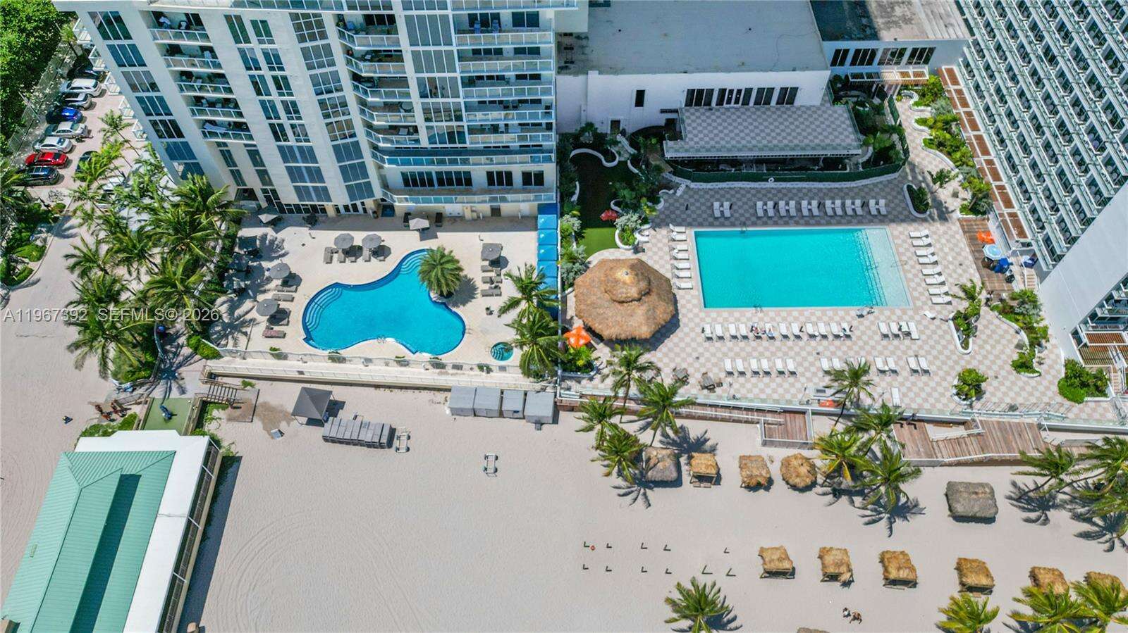 La Perla at 16699 Collins Ave, Sunny Isles Beach, FL 33160 - For Rent photo 3