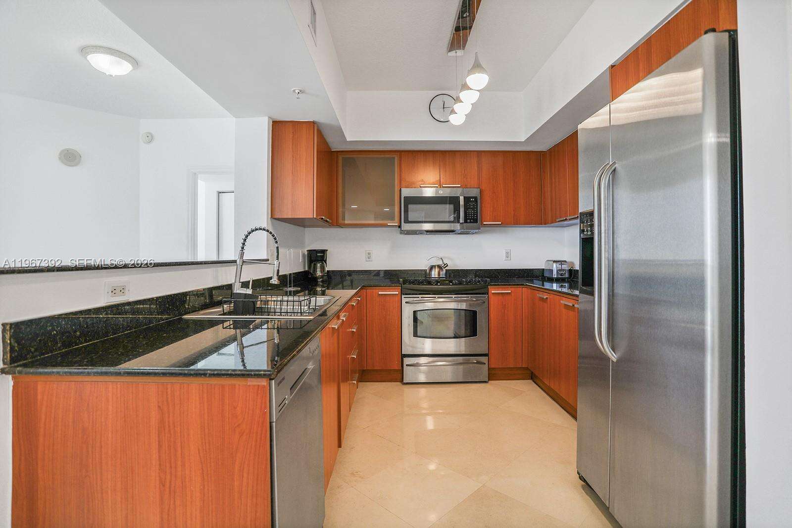 La Perla at 16699 Collins Ave, Sunny Isles Beach, FL 33160 - For Rent photo 8