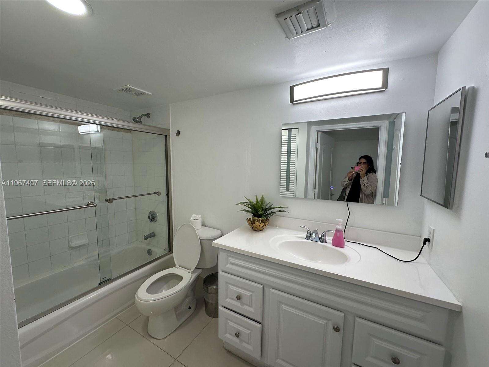 The Club At Brickell Bay at 1200 Brickell Bay Dr, Miami, FL 33131 - For Rent photo 11