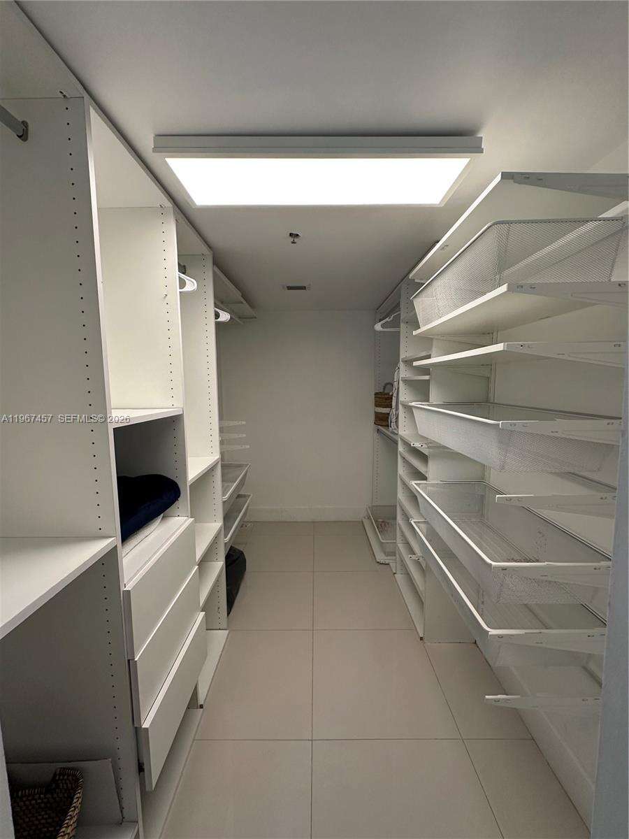 The Club At Brickell Bay at 1200 Brickell Bay Dr, Miami, FL 33131 - For Rent photo 12