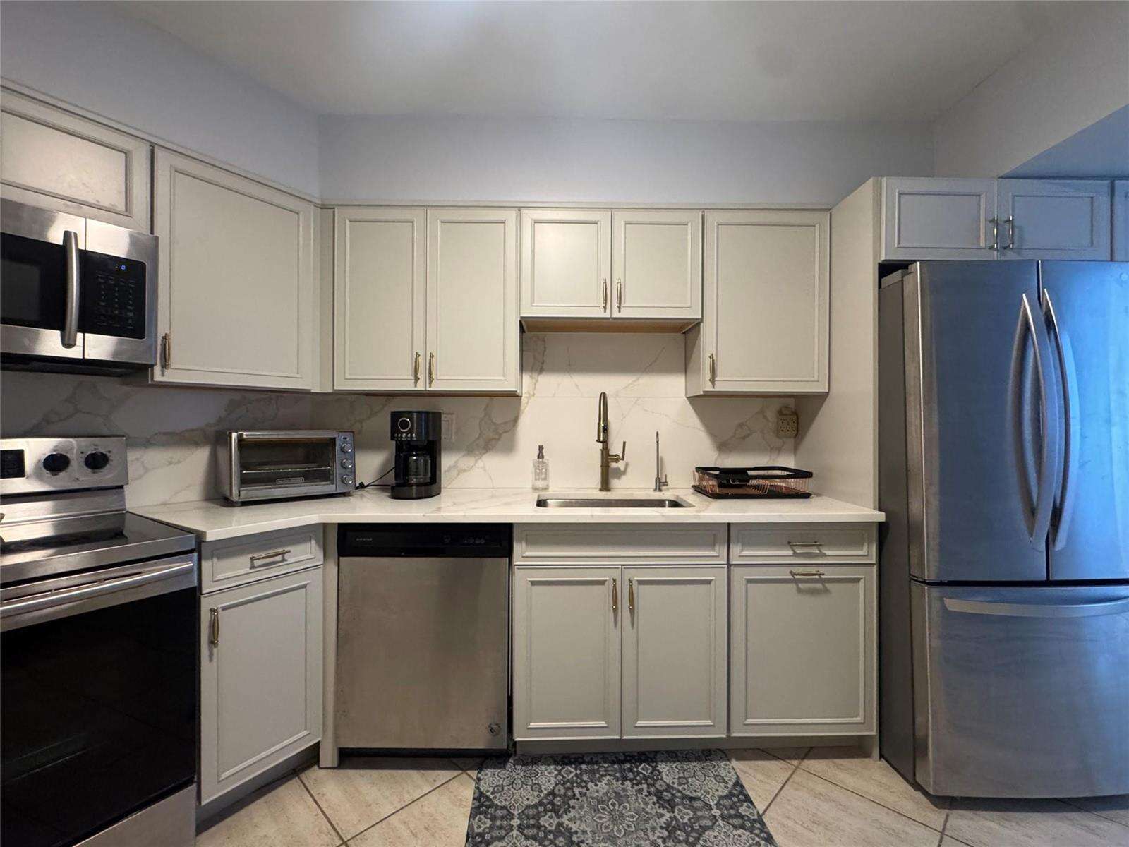 Sea Air Towers at 3725 Ocean, Hollywood, FL 33019 - For Rent photo 11