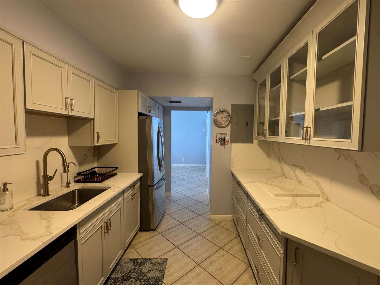 Sea Air Towers at 3725 Ocean, Hollywood, FL 33019 - For Rent photo 10