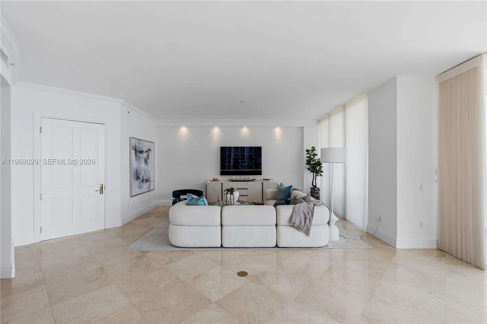 The Ritz Carlton Condos For Sale & Rent at 10295 Collins Ave, Bal Harbour, FL 33154 - For Rent photo 8