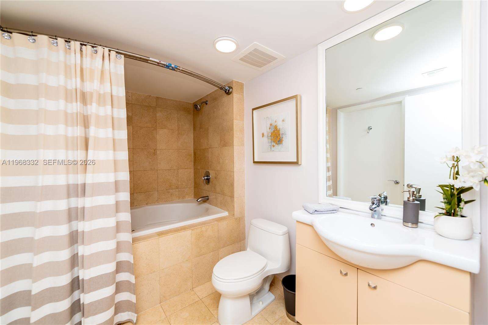 The Beach Club Two at 1830 Ocean Dr, Hallandale Beach, FL 33009 - For Rent photo 16